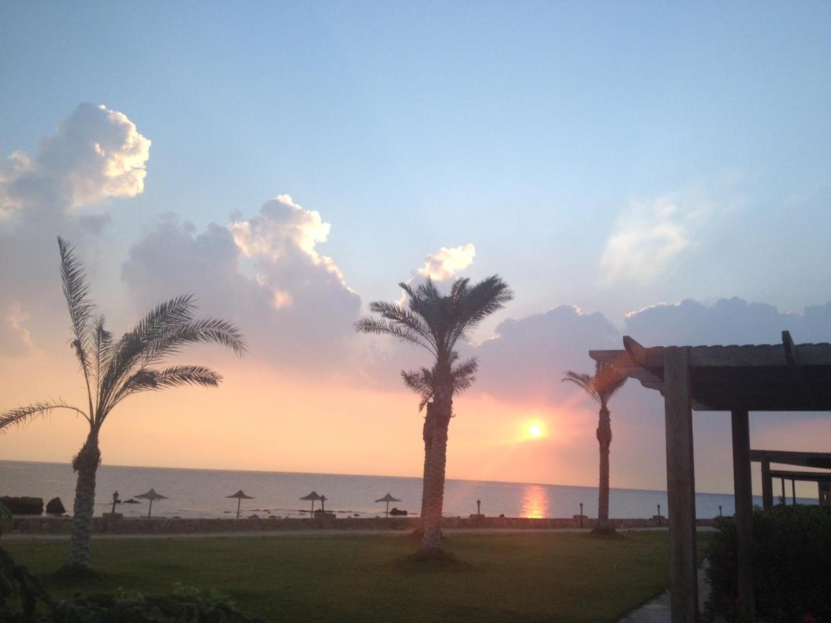 Beach Front Chalet Ain Sukhna Exterior foto